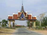Dateiname : Wat_Ban_Rai_01.jpg
Dateigröße : 57KB
Abmessungen : 640x480
hinzugefügt am : 16.Januar 2010 Wat_Ban_Rai_01.jpg